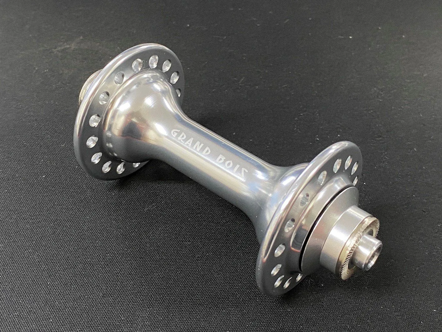 CLEARANCE - Grand Bois Small Flange Hubset
