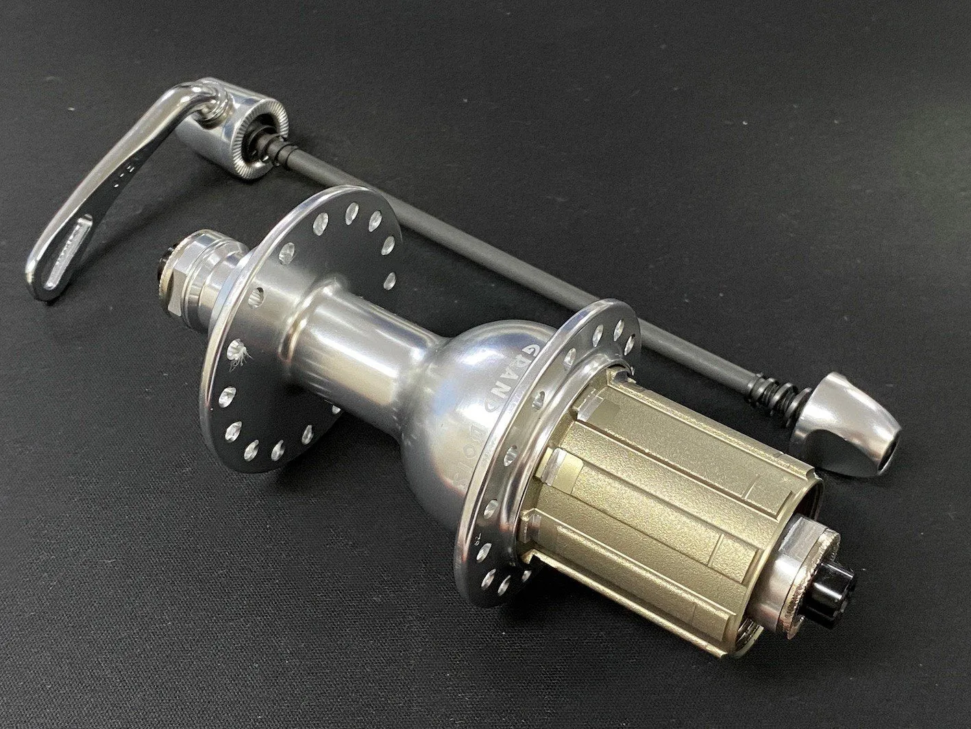 CLEARANCE - Grand Bois Small Flange Hubset