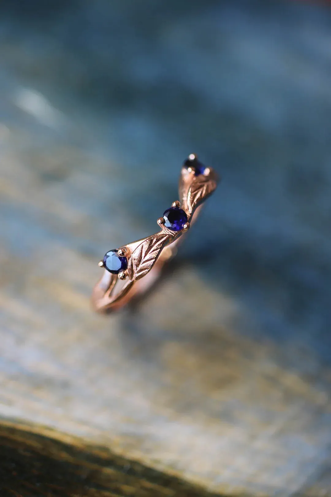 Curved Blue Sapphire Stone Band
