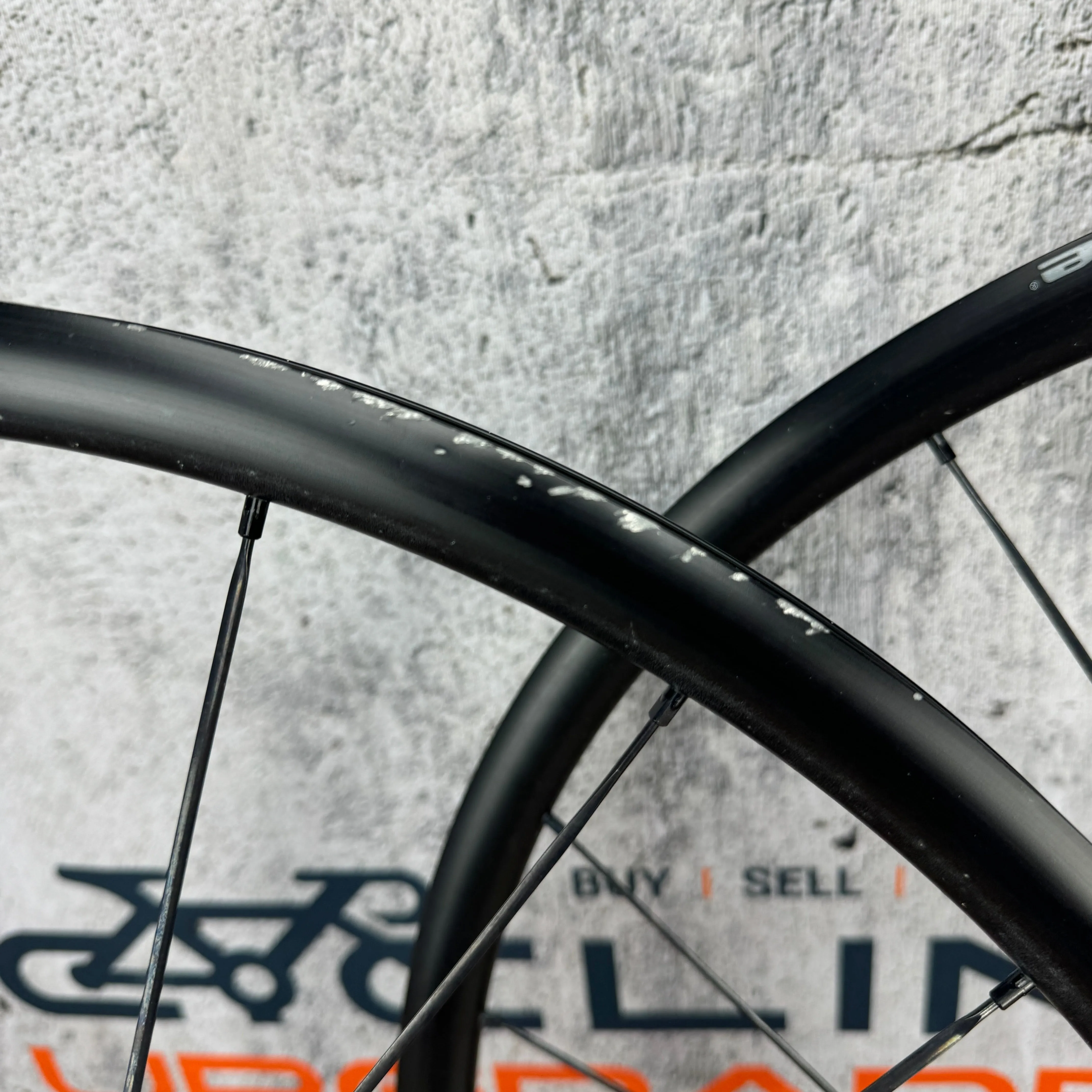 DT Swiss E1850 Spline 23 Alloy Tubeless Disc Brake Wheelset 700c 1818g