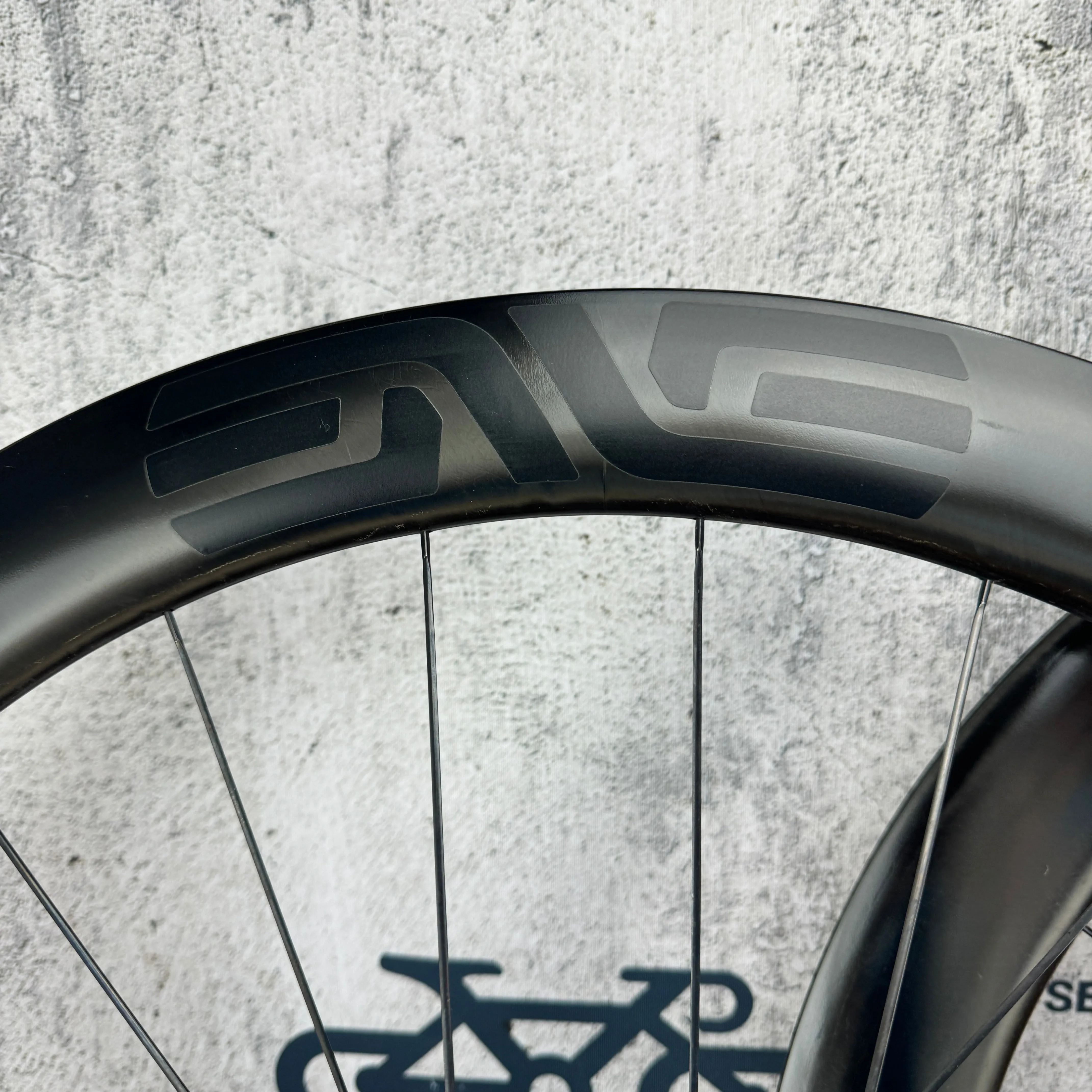 Enve SES 5.6 Carbon Tubeless Disc Brake Wheelset 700c DT Swiss 240s 1586g