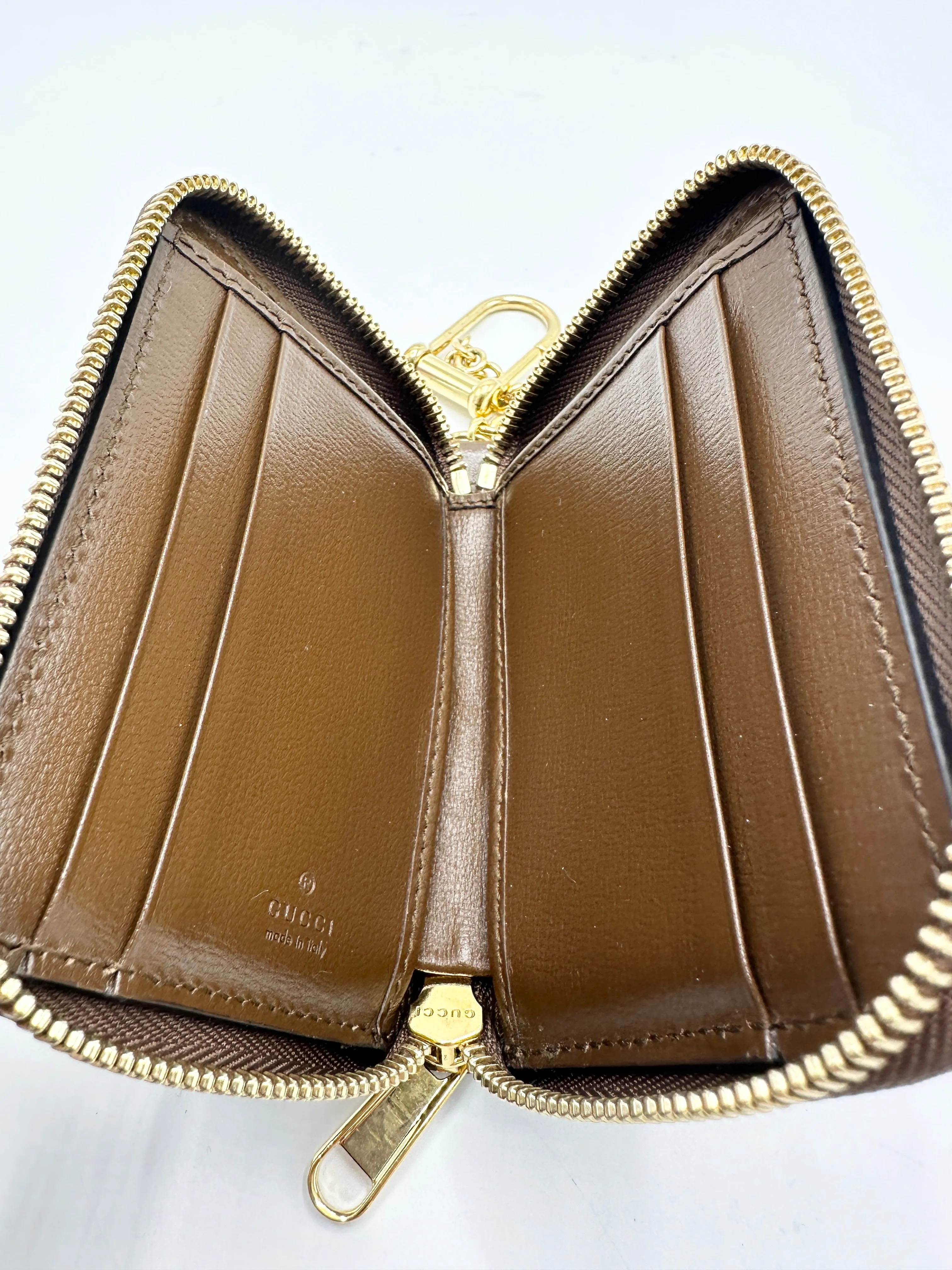 GG Supreme Brown Compact Zippy Wallet