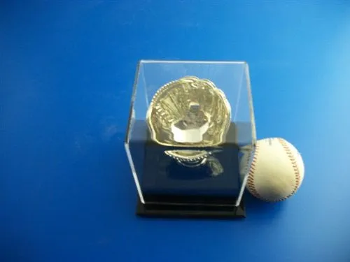 Golden Glove Ball Case - Single - Sports Memoriablia Display Case.