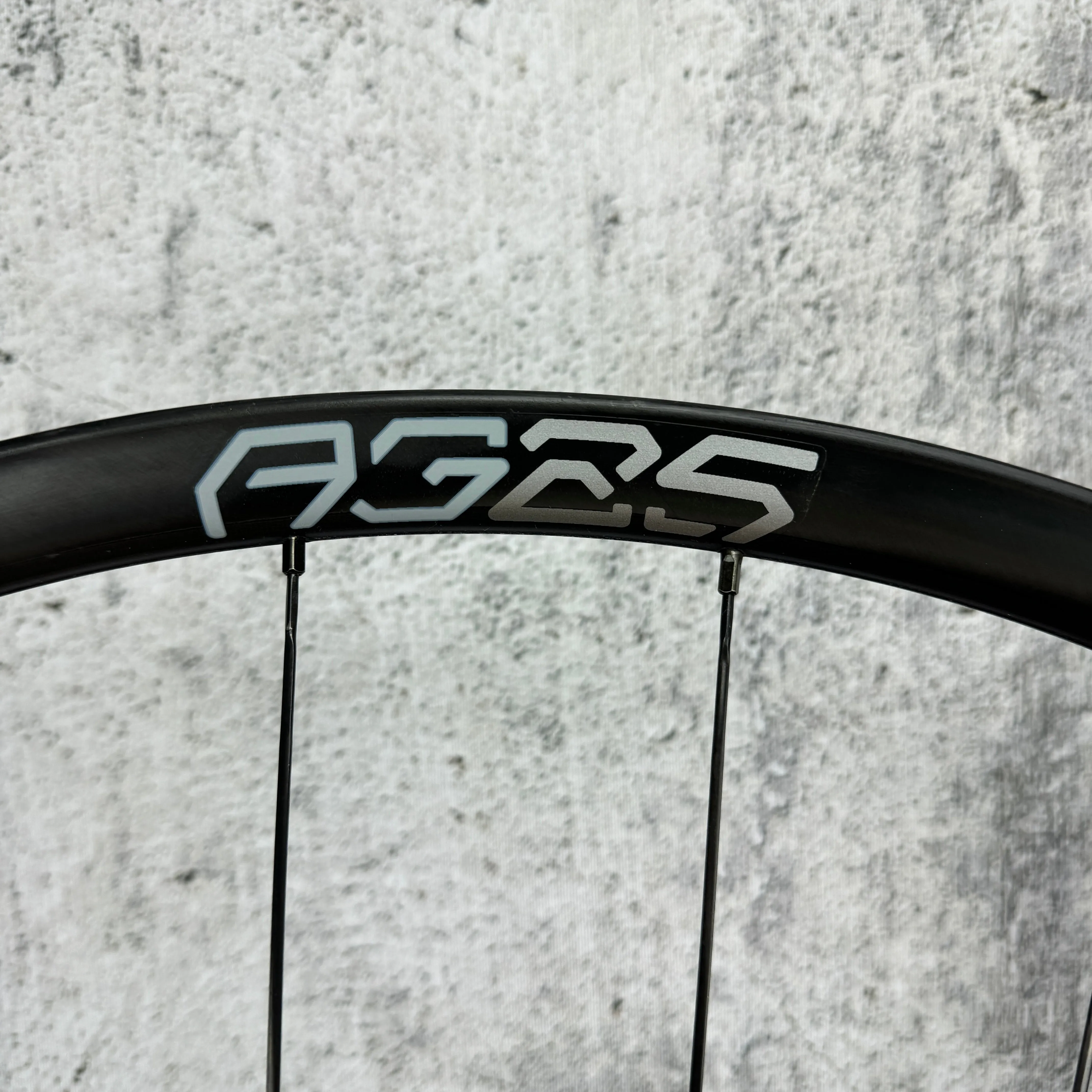 Low Mile! Enve AG25 Carbon Disc Brake Tubeless Hookless Bike Wheelset 700c 1432g