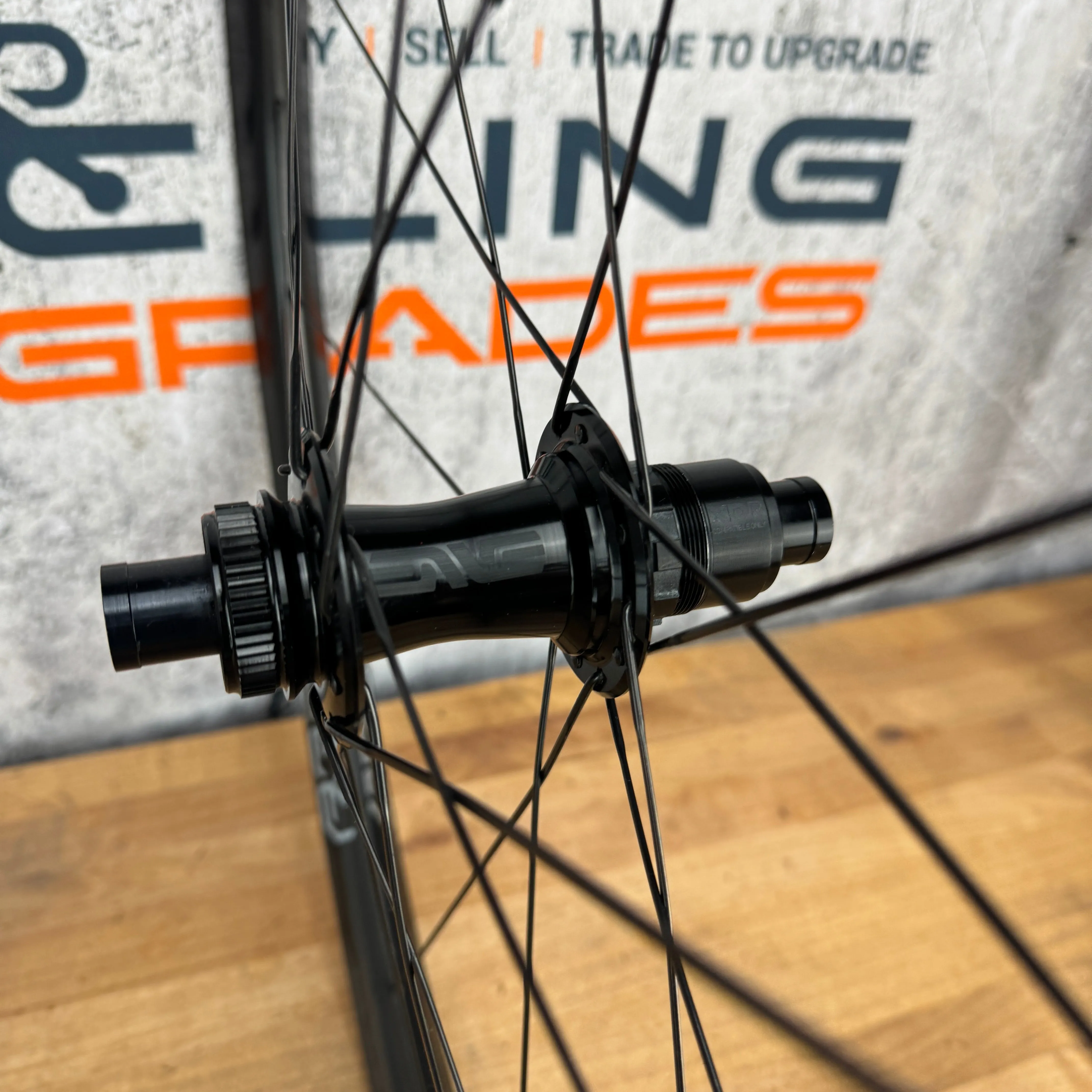 Low Mile! Enve AG25 Carbon Disc Brake Tubeless Hookless Bike Wheelset 700c 1432g