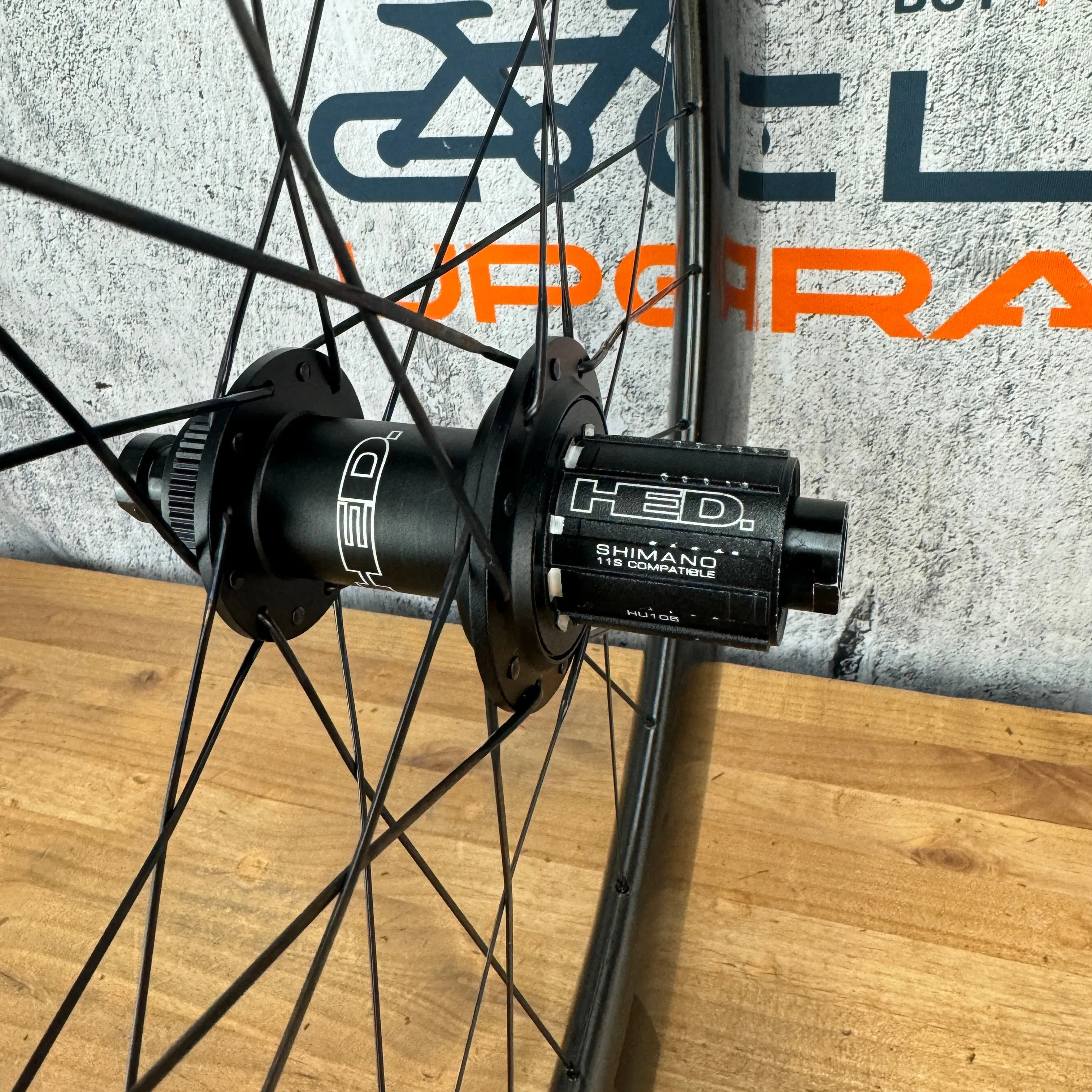 Low Mile! HED Vanquish RC6/RC8 Pro Carbon Disc Brake Wheelset w/ CeramicSpeed
