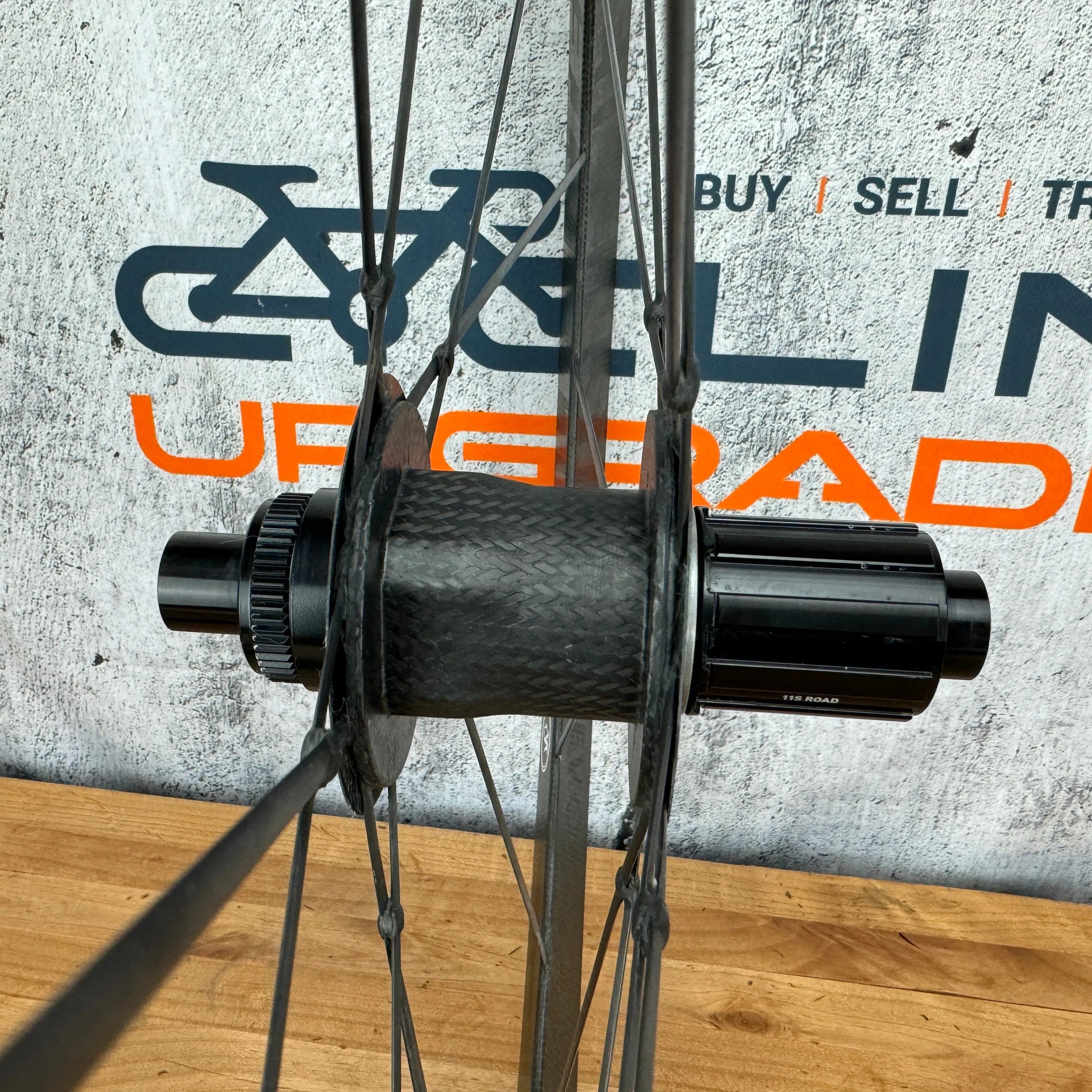 Low Mile! Lightweight Meilenstein EVO Carbon Tubeless Disc Wheelset 700c 1424g