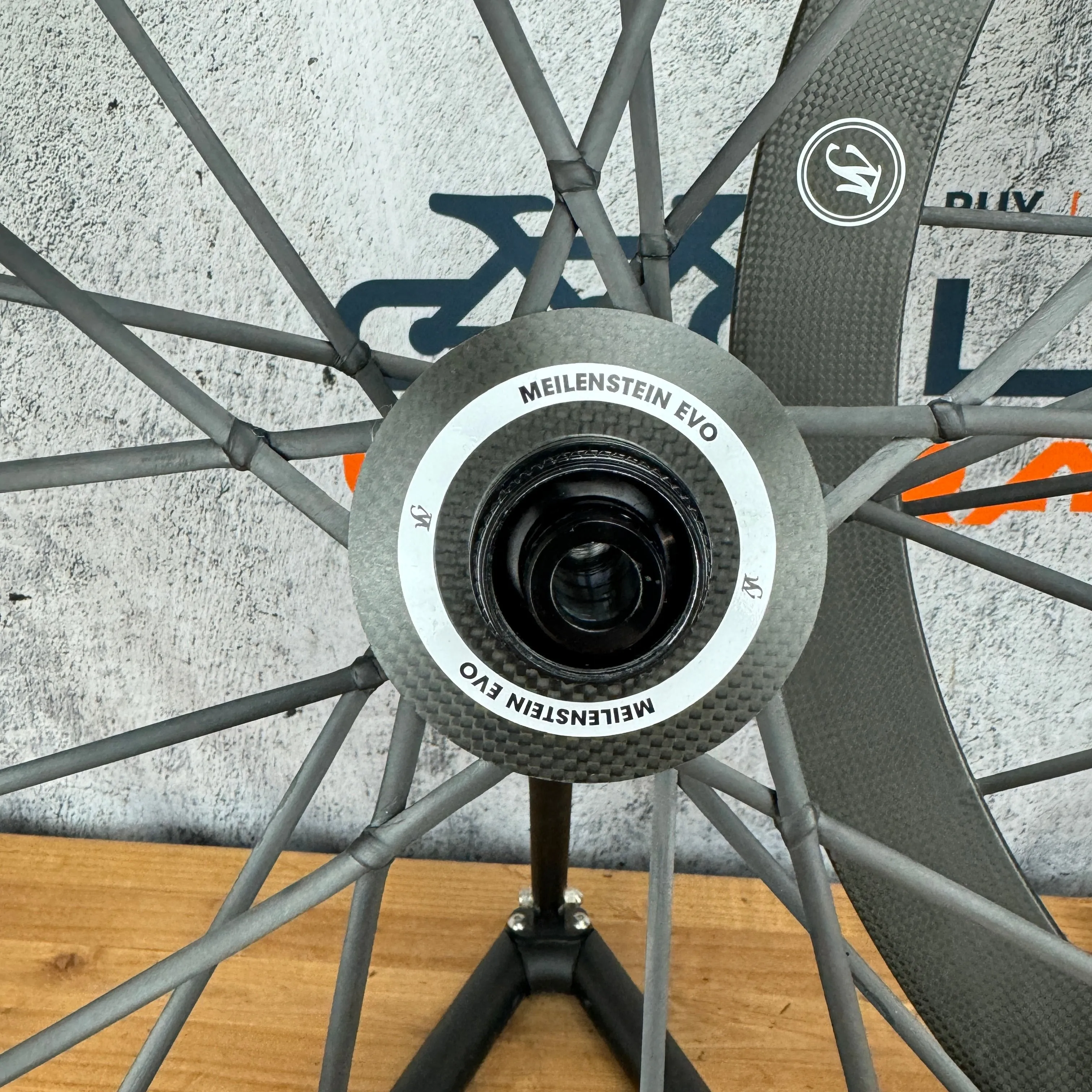 Low Mile! Lightweight Meilenstein EVO Carbon Tubeless Disc Wheelset 700c 1424g
