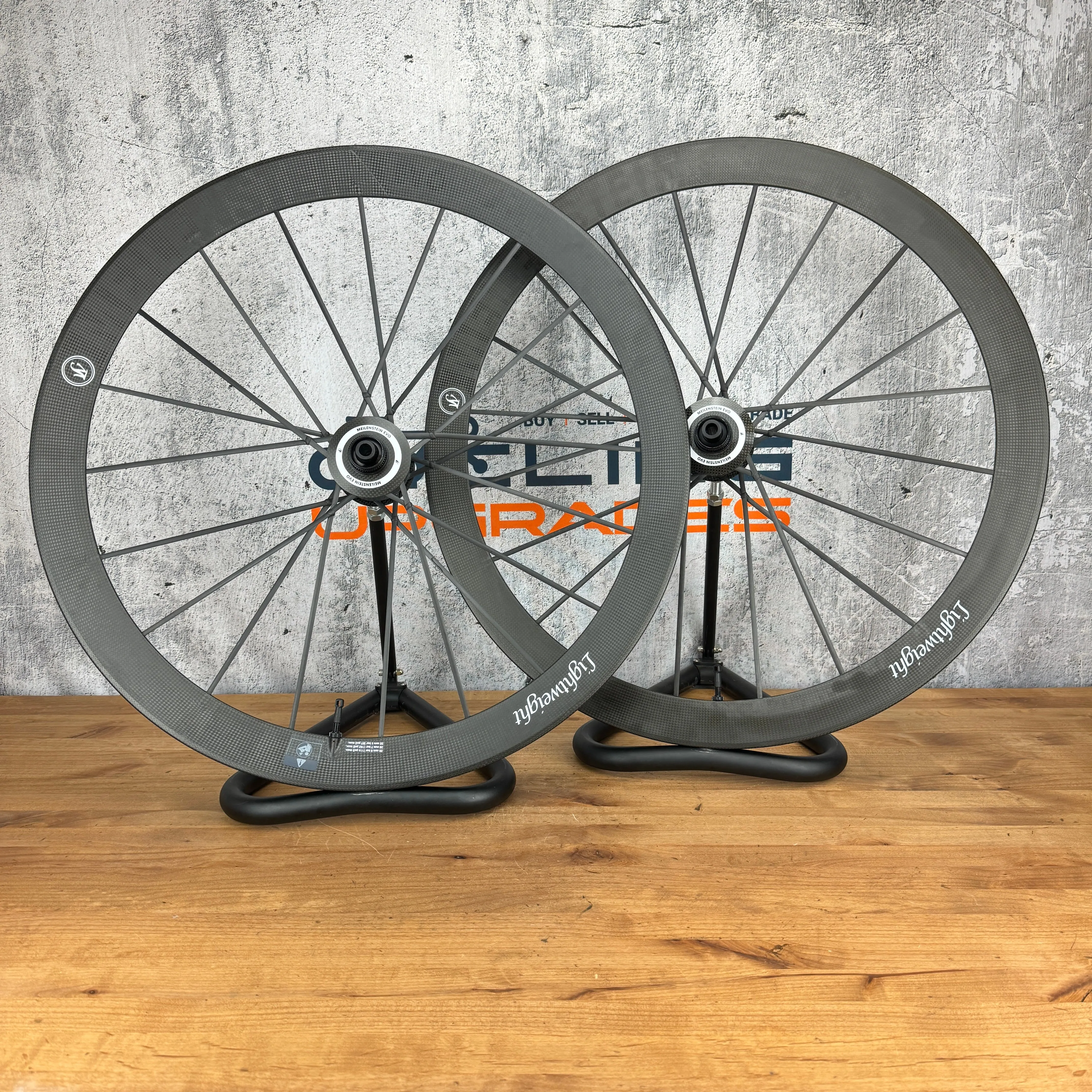 Low Mile! Lightweight Meilenstein EVO Carbon Tubeless Disc Wheelset 700c 1424g