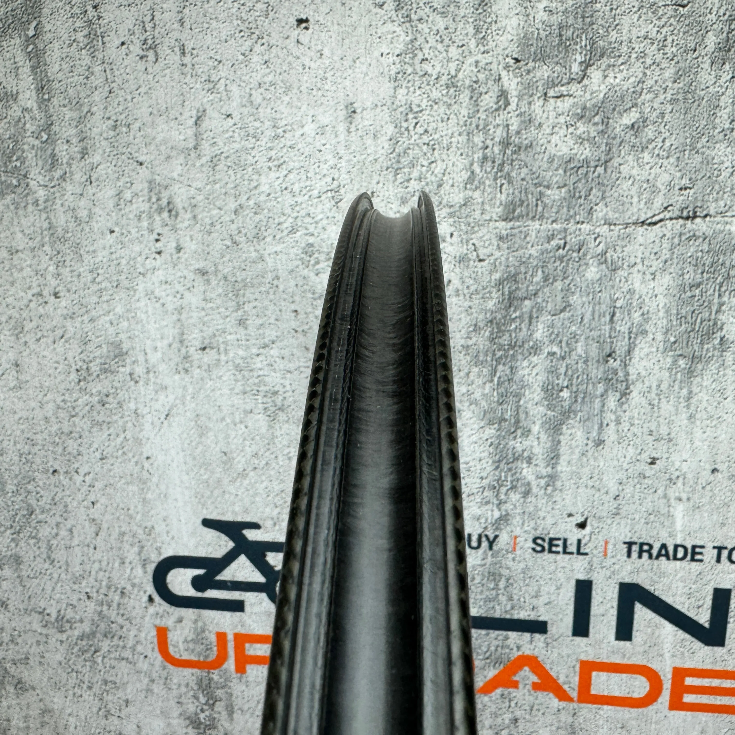 Low Mile! Lightweight Meilenstein EVO Carbon Tubeless Disc Wheelset 700c 1424g