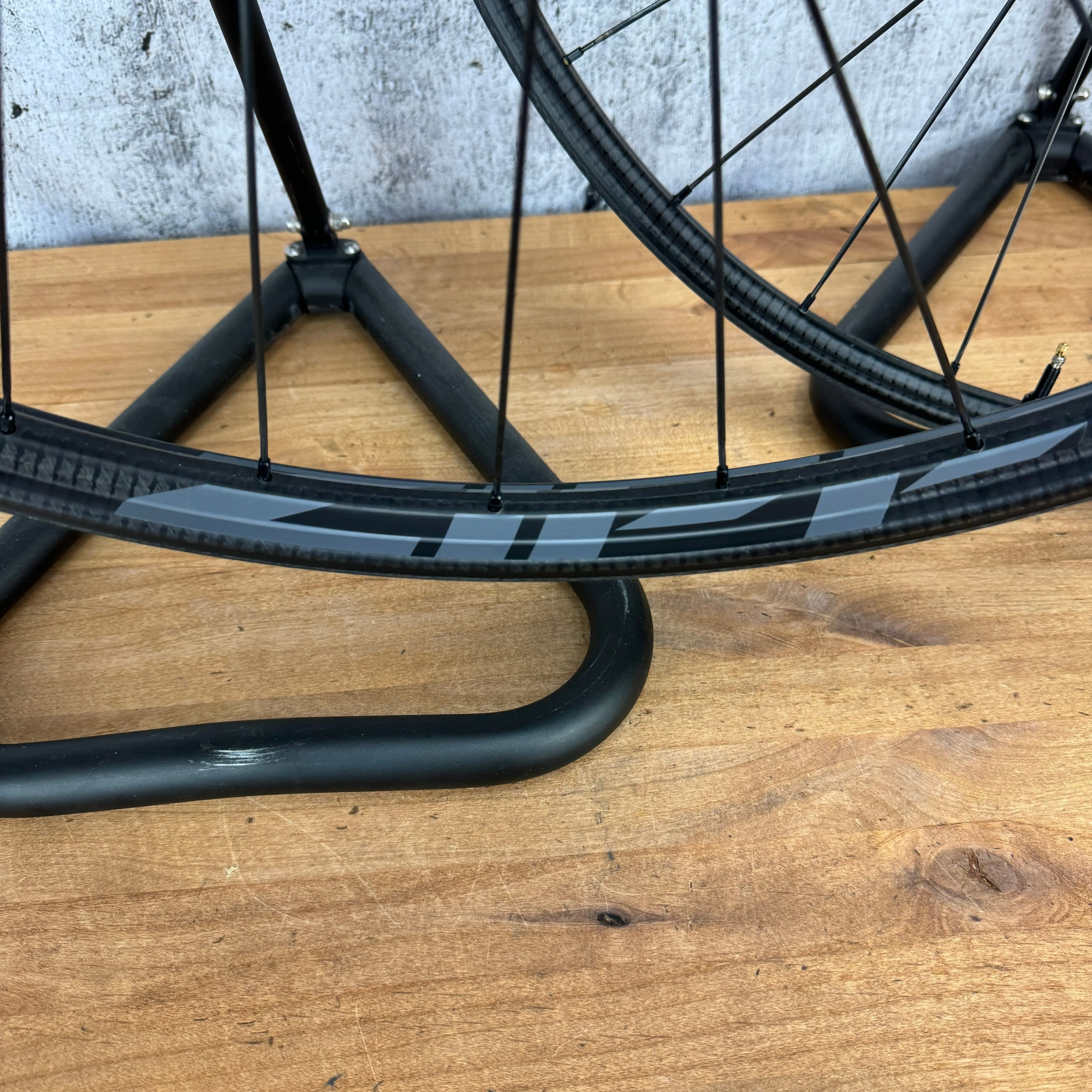 Low Mile! Zipp 101 XPLR Carbon Tubeless Hookless Gravel Disc Wheelset 700c 1707g