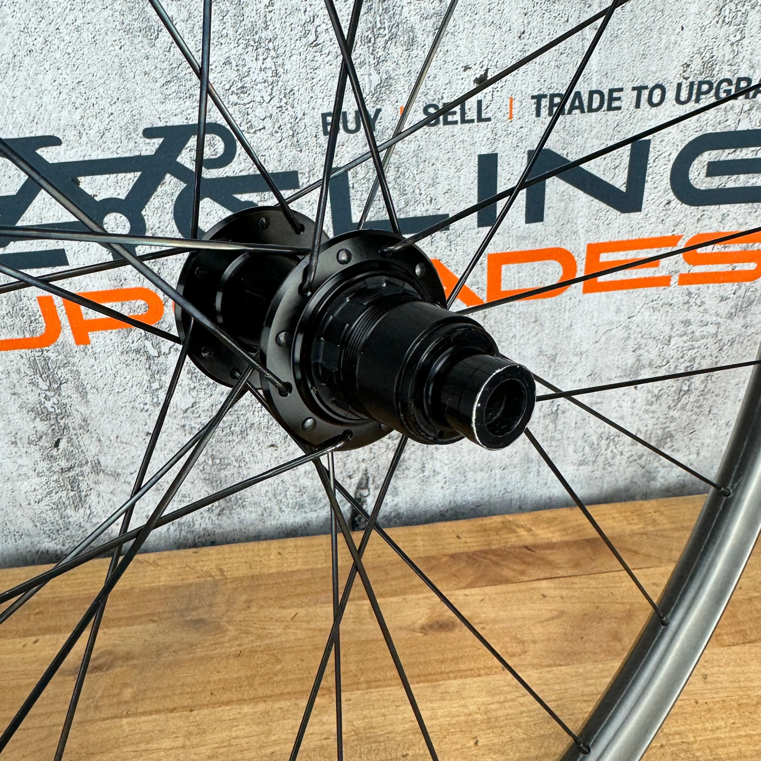 Mint! Enve AG25 Carbon Disc Brake Hookless Tubeless Bike Wheelset 700c 1420g