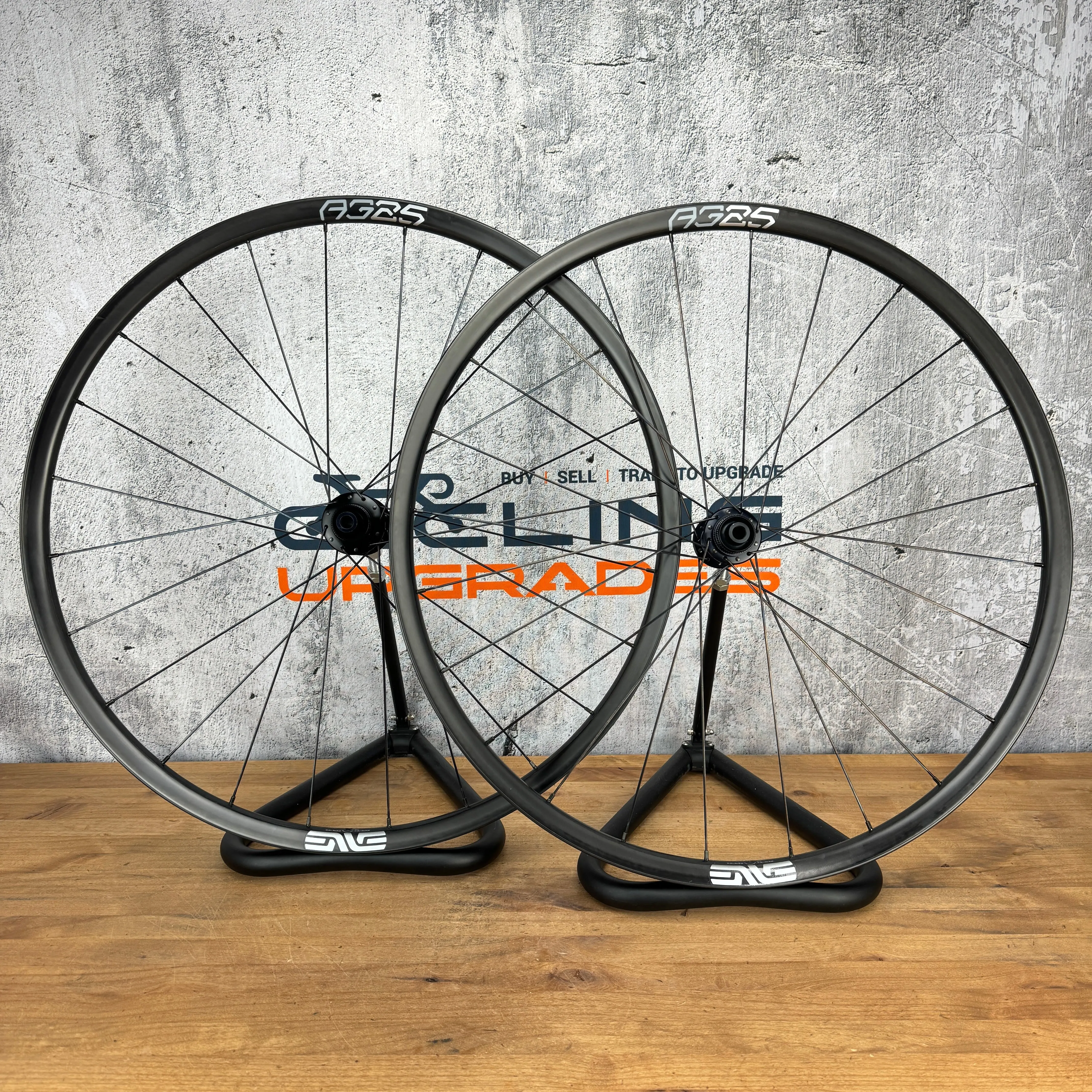 Mint! Enve AG25 Carbon Disc Brake Hookless Tubeless Bike Wheelset 700c 1420g