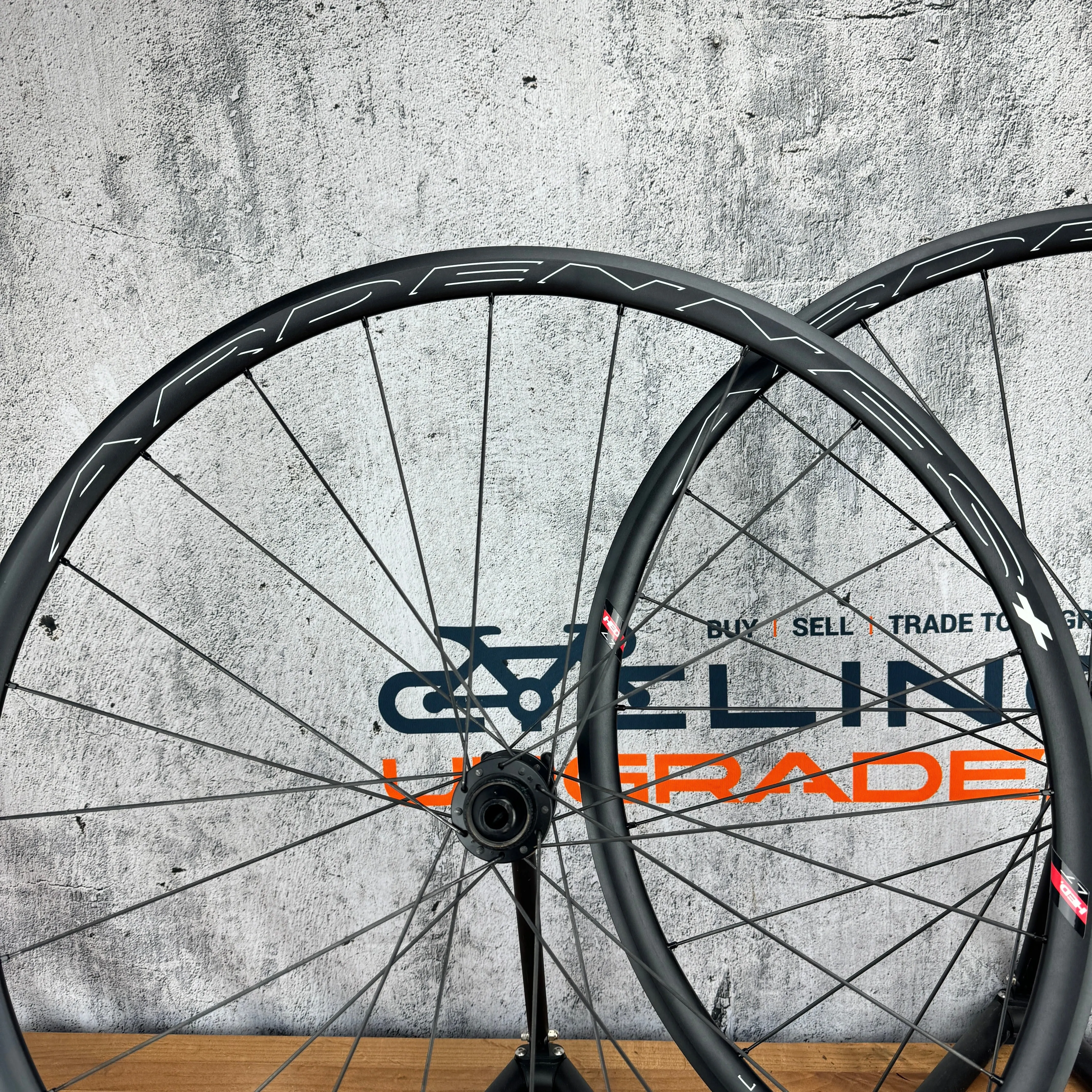 Mint! HED Ardennes LT Plus Alloy Tubeless Disc Brake Wheelset 700c 1669g