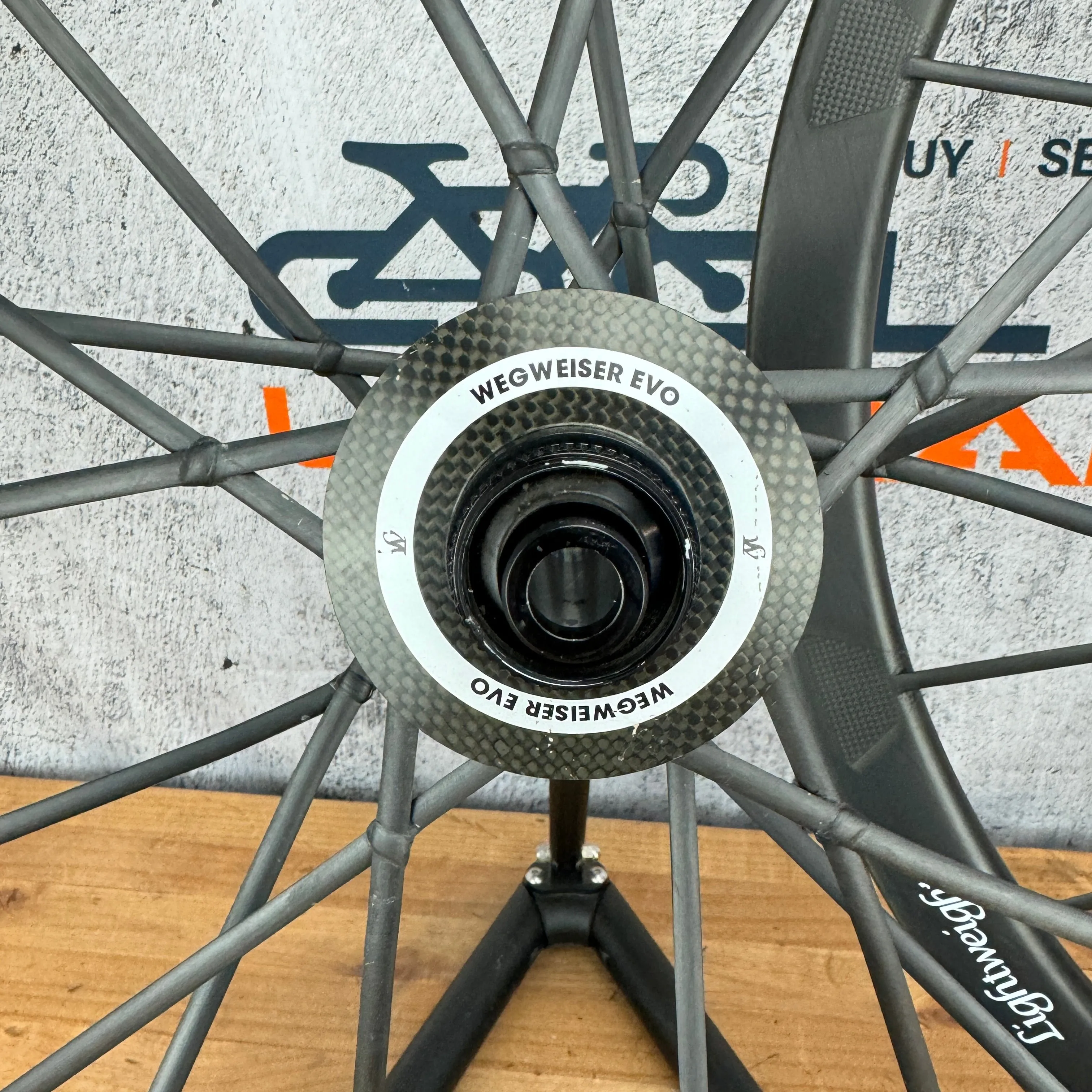 Mint! Lightweight Wegweiser EVO Carbon Tubeless Disc Brake Wheelset 700c 1436g