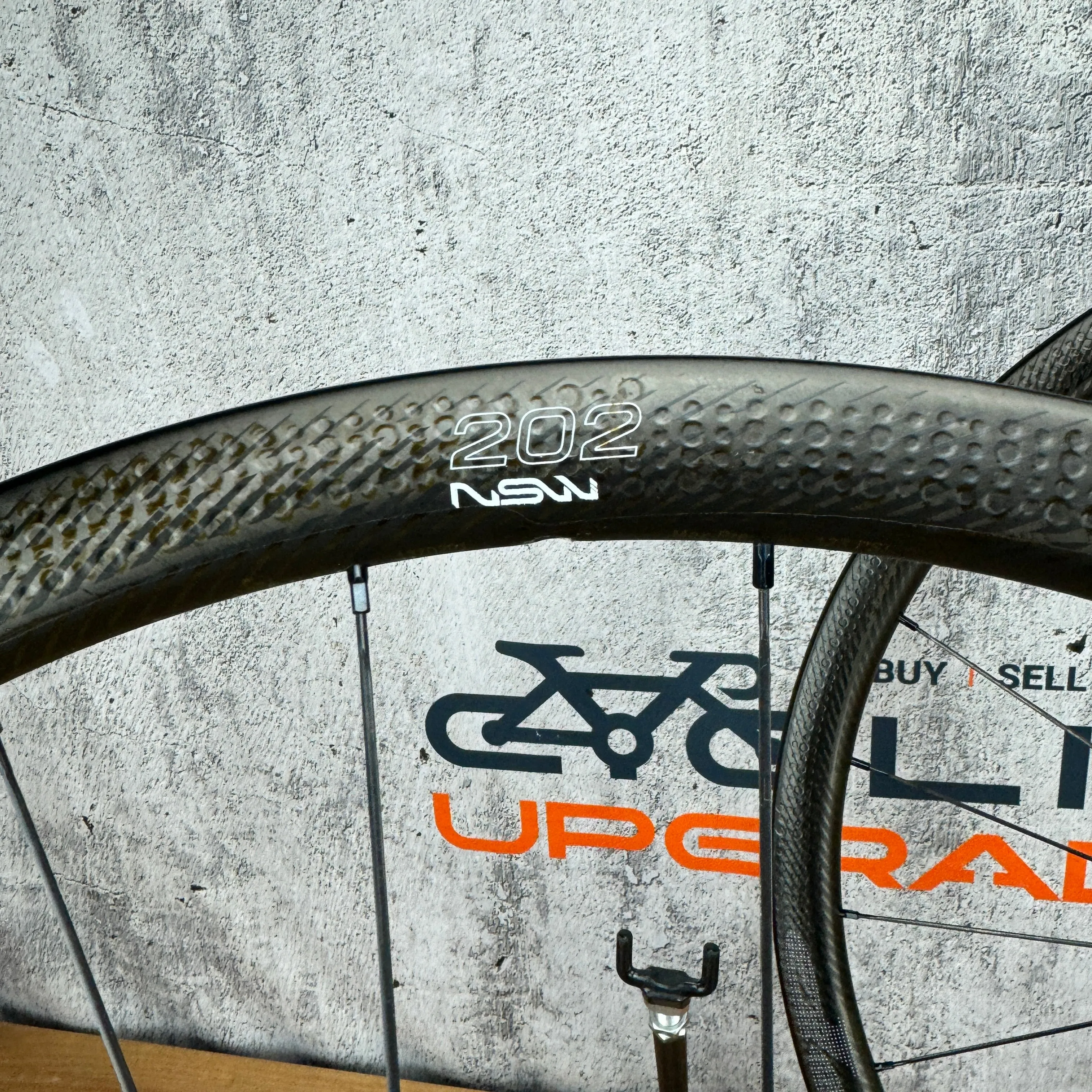 Mint! Zipp 202 NSW Carbon Tubeless Disc Brake Wheelset 700c 1493g