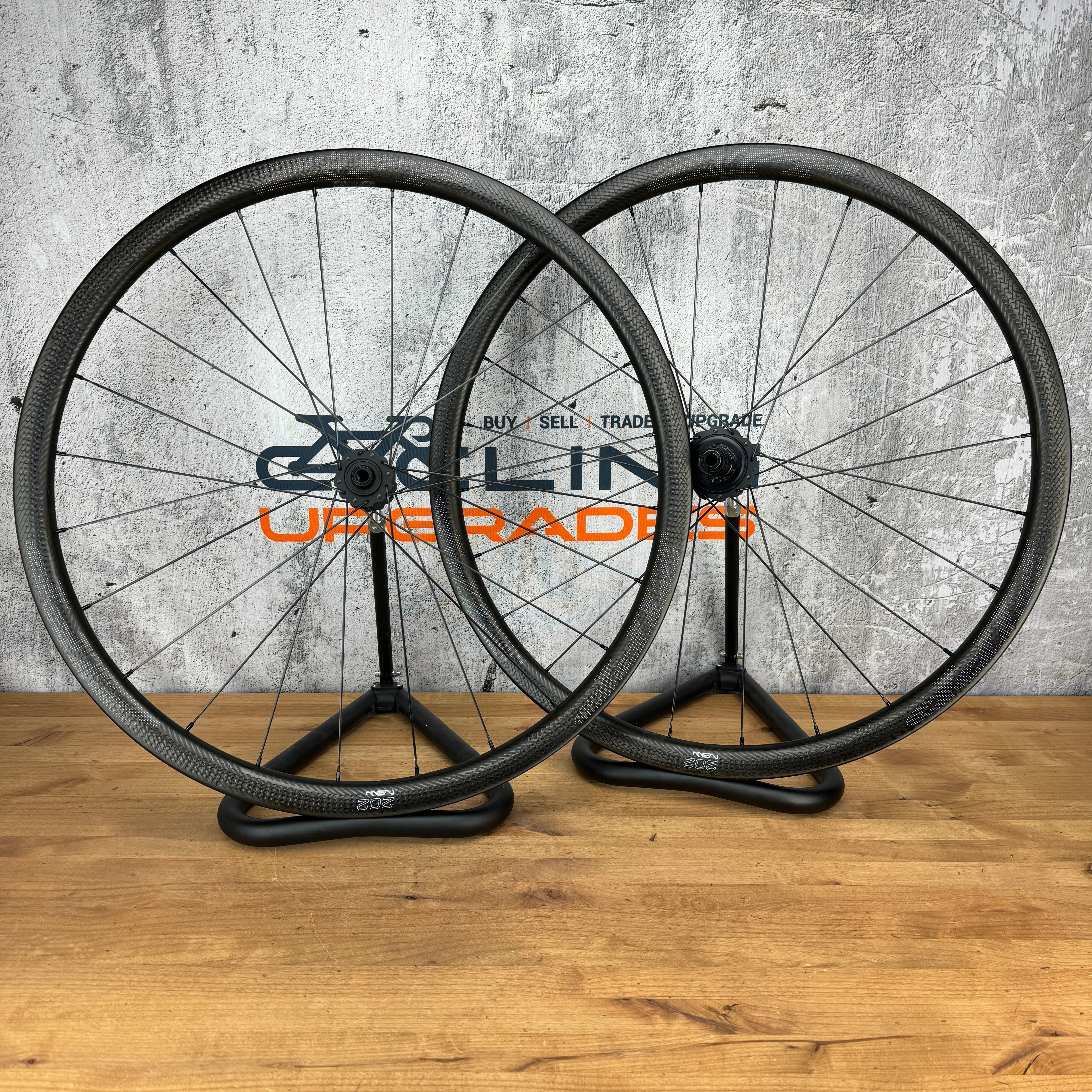 Mint! Zipp 202 NSW Carbon Tubeless Disc Brake Wheelset 700c 1493g