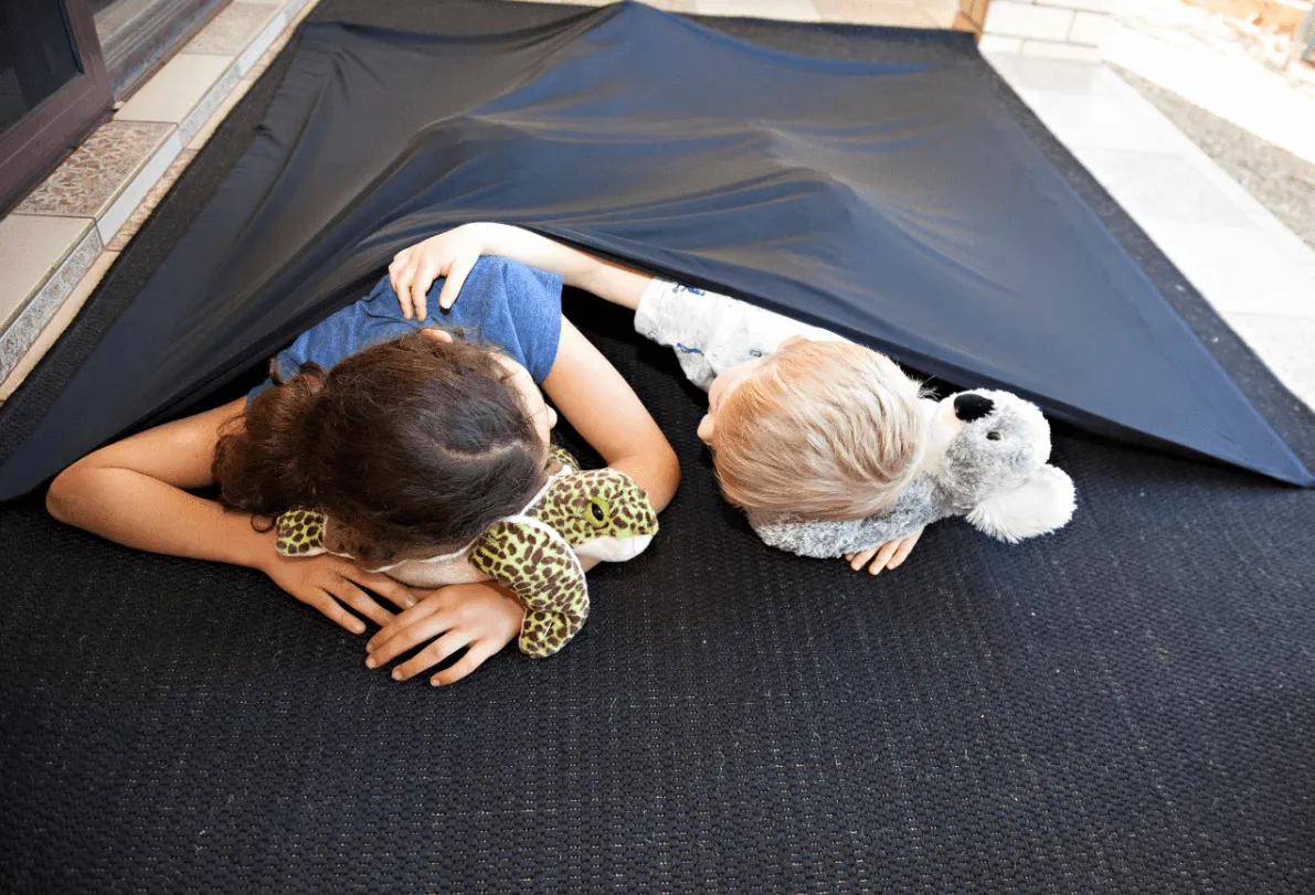 My Burrow - stretchy safe space (Medium - Black)