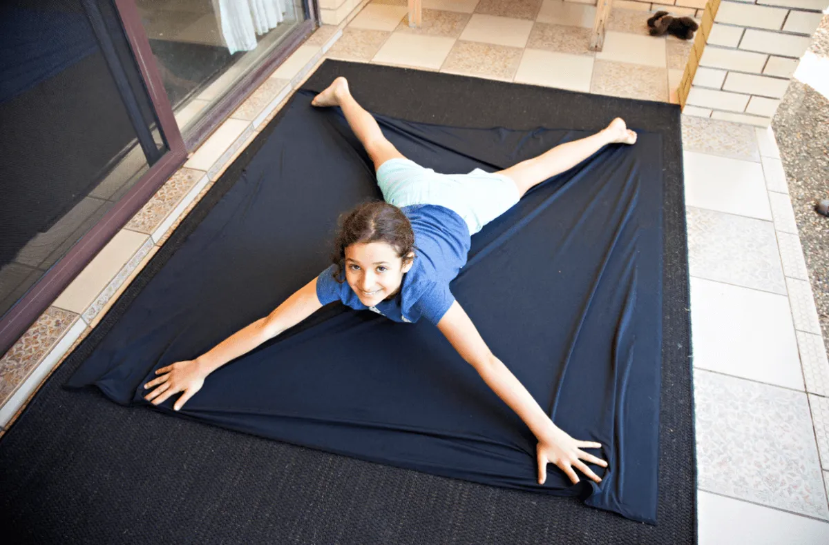 My Burrow - stretchy safe space (Medium - Black)