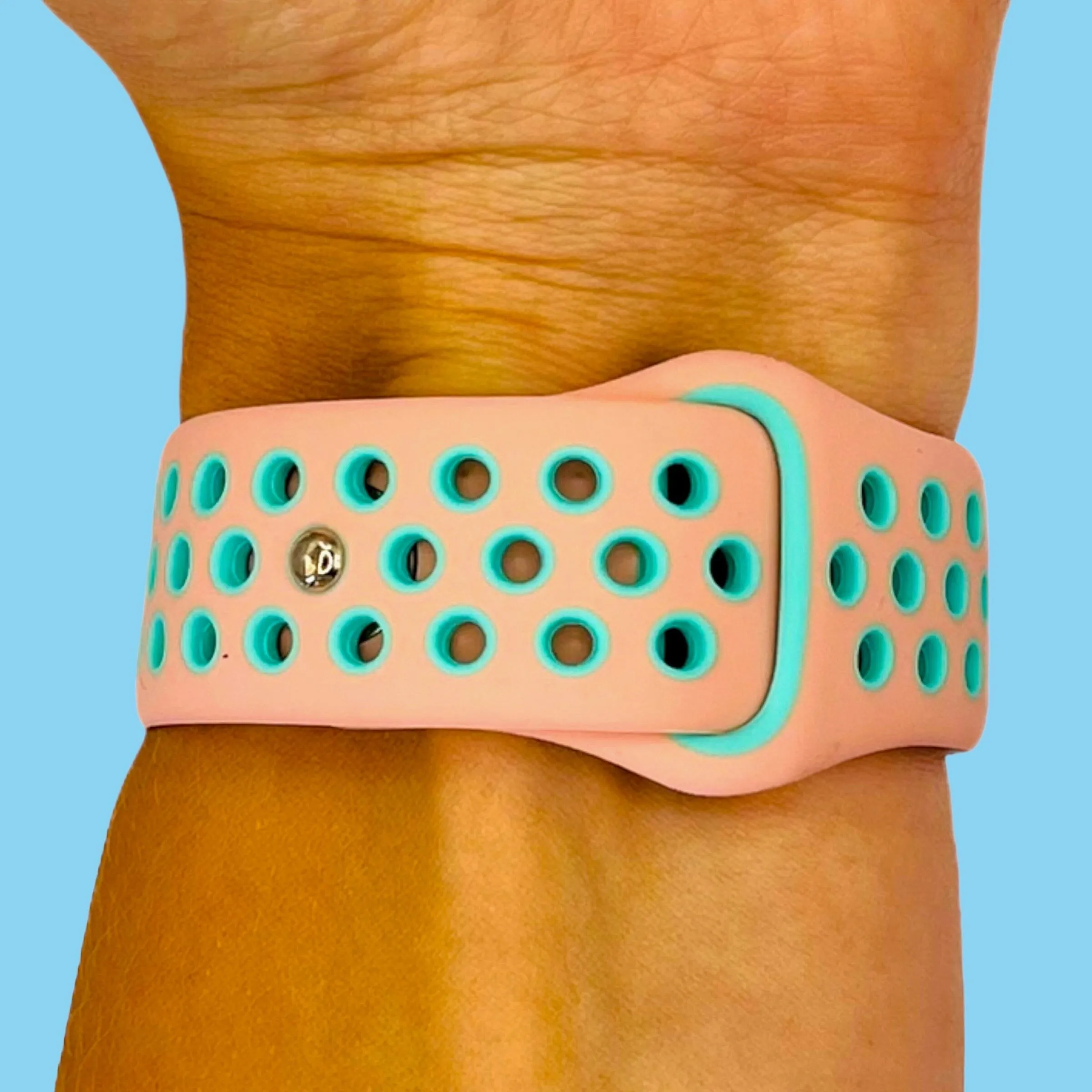 Replacement Silicone Sports Watch Band Compatible with the Fitbit Charge 3 & Charge 4