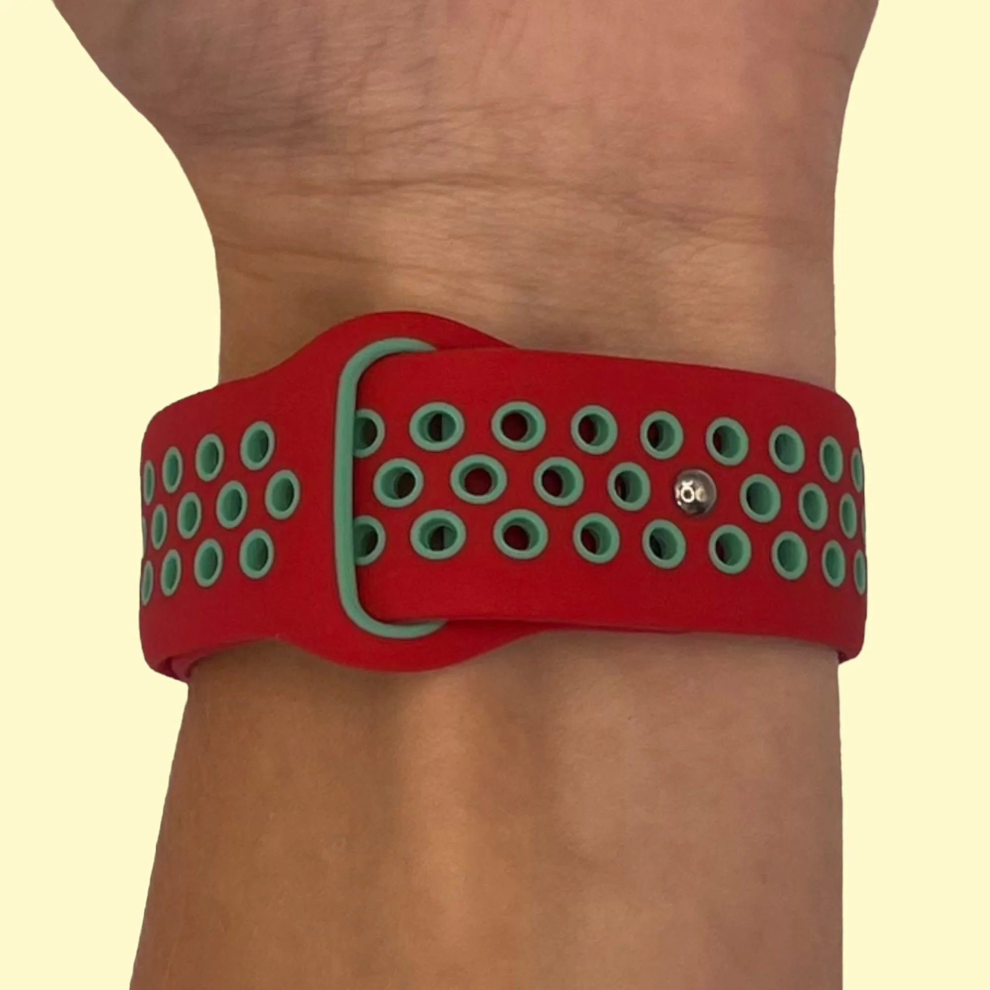 Replacement Silicone Sports Watch Band Compatible with the Fitbit Charge 3 & Charge 4