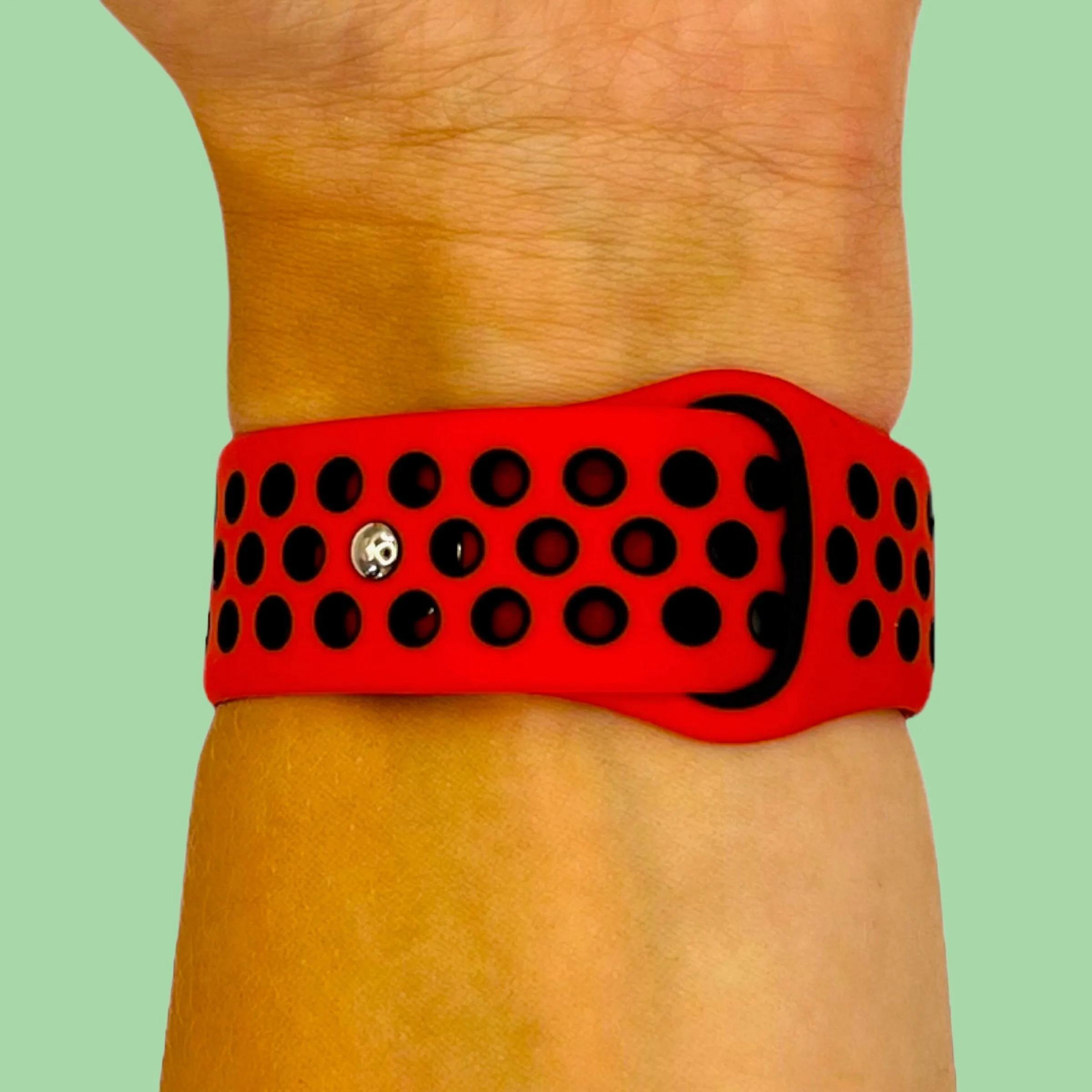 Replacement Silicone Sports Watch Band Compatible with the Fitbit Charge 3 & Charge 4