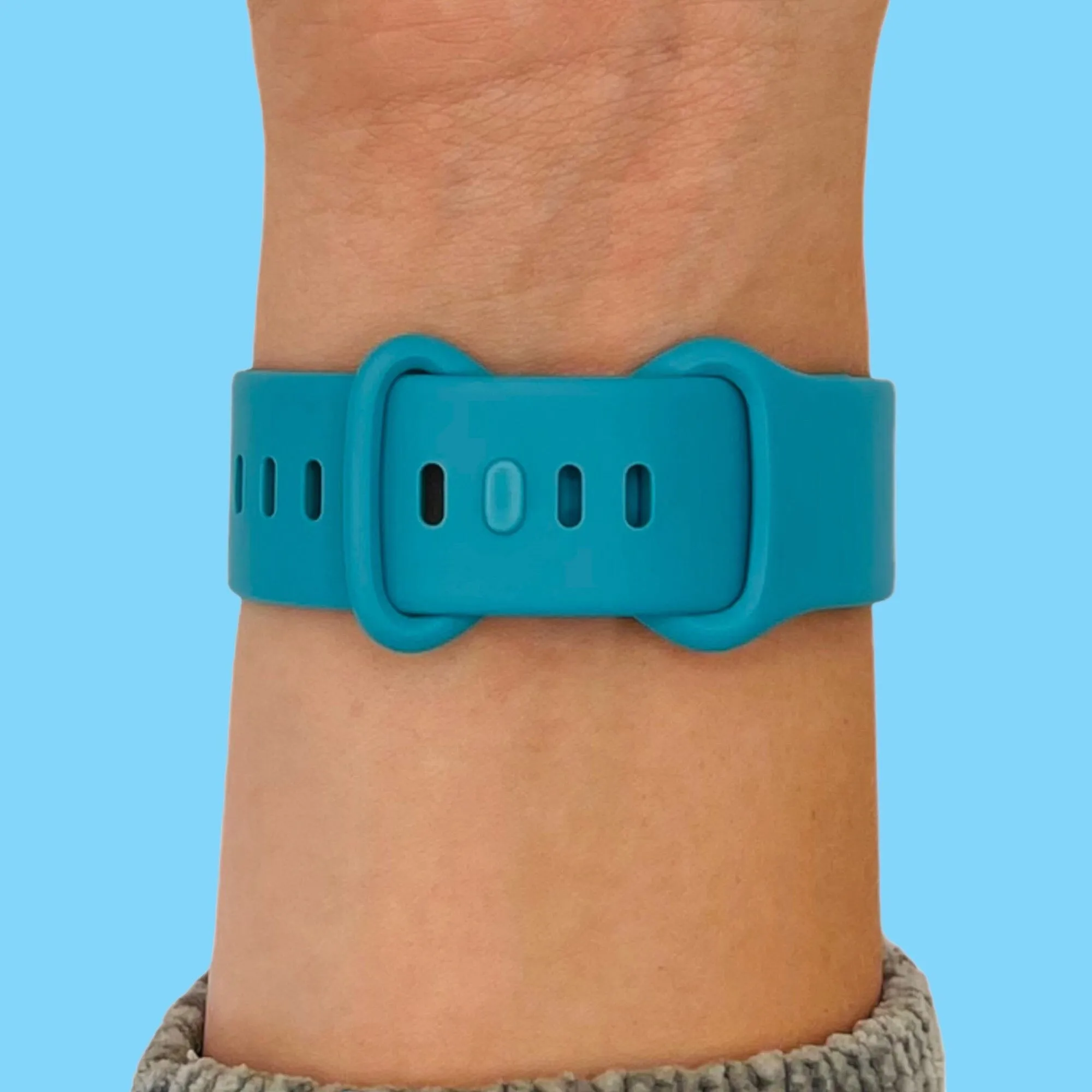 Replacement Silicone Watch Straps Compatible with the Fitbit Charge 5