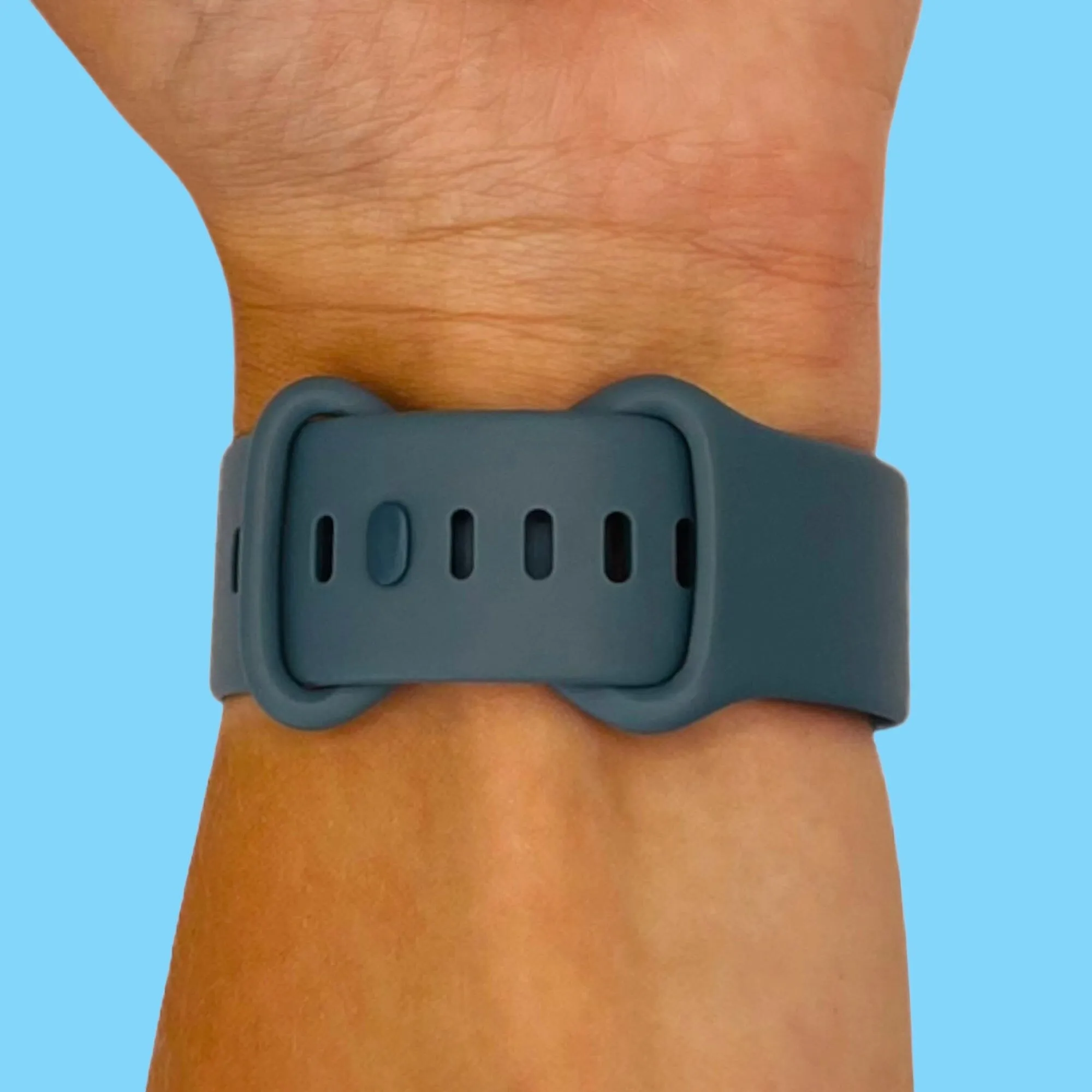 Replacement Silicone Watch Straps Compatible with the Fitbit Charge 5