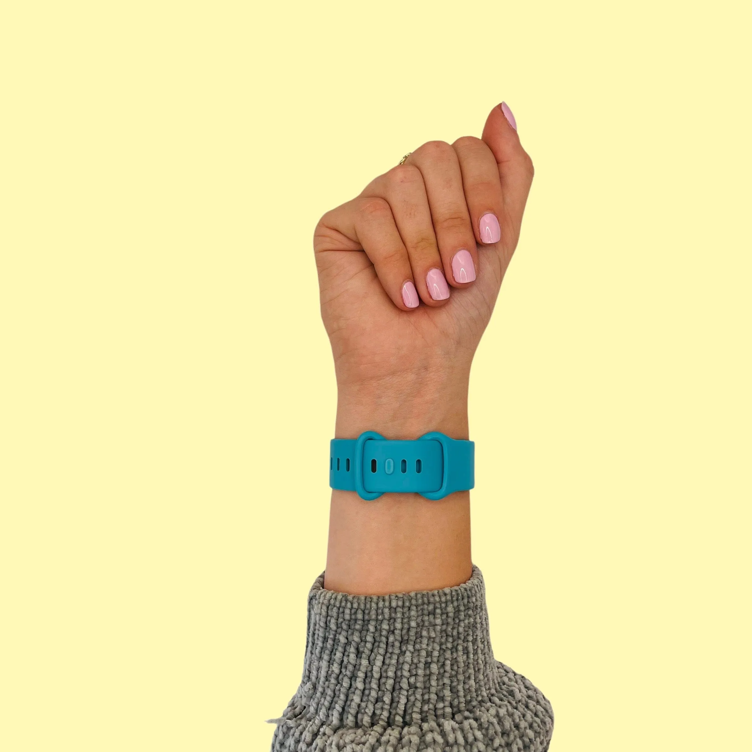 Replacement Silicone Watch Straps Compatible with the Fitbit Charge 5