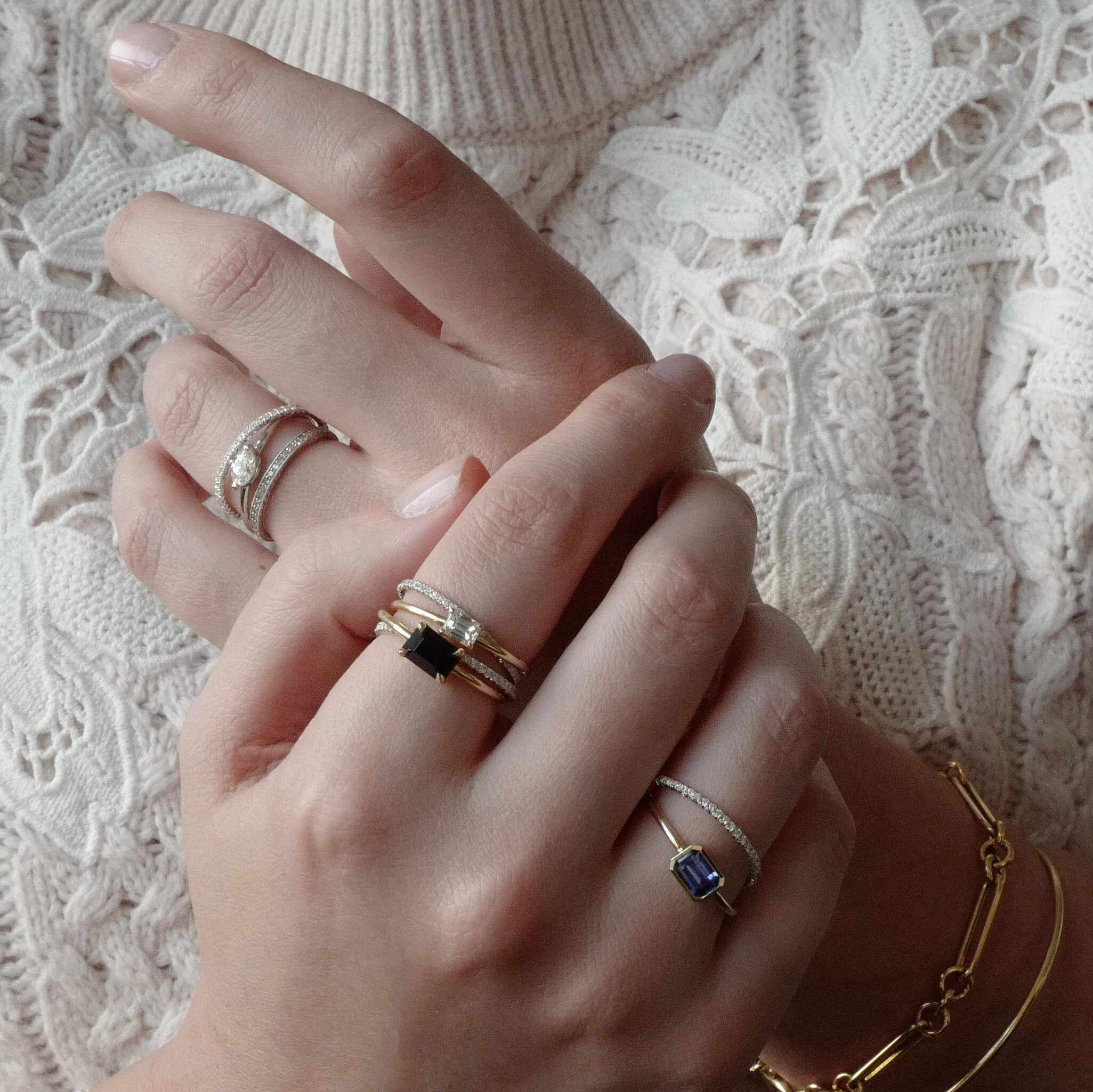 Sapphire Pavé Rolling Ring