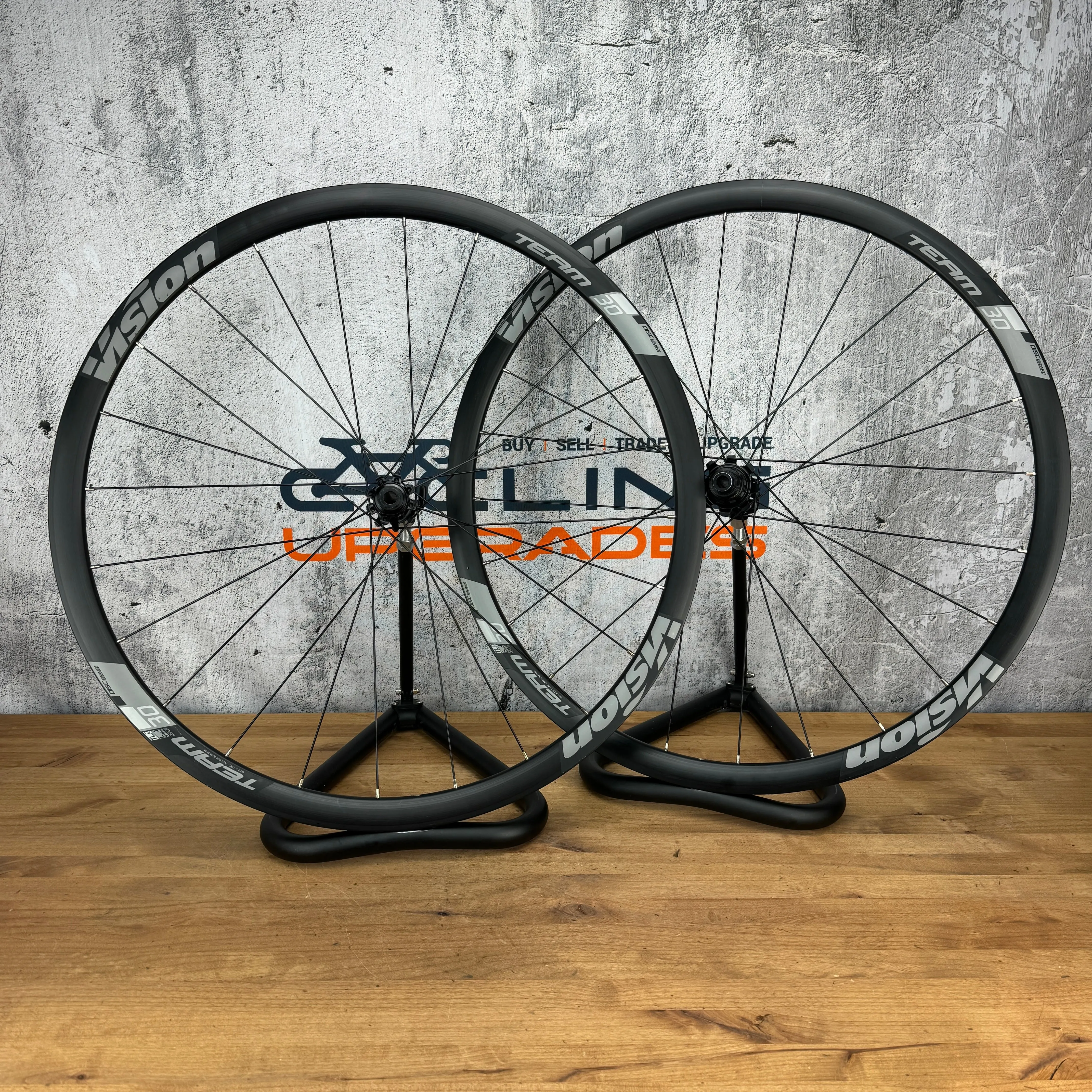 Vision Team 30 Alloy Tubeless Center Lock Disc Brake Wheelset 700c 1869g