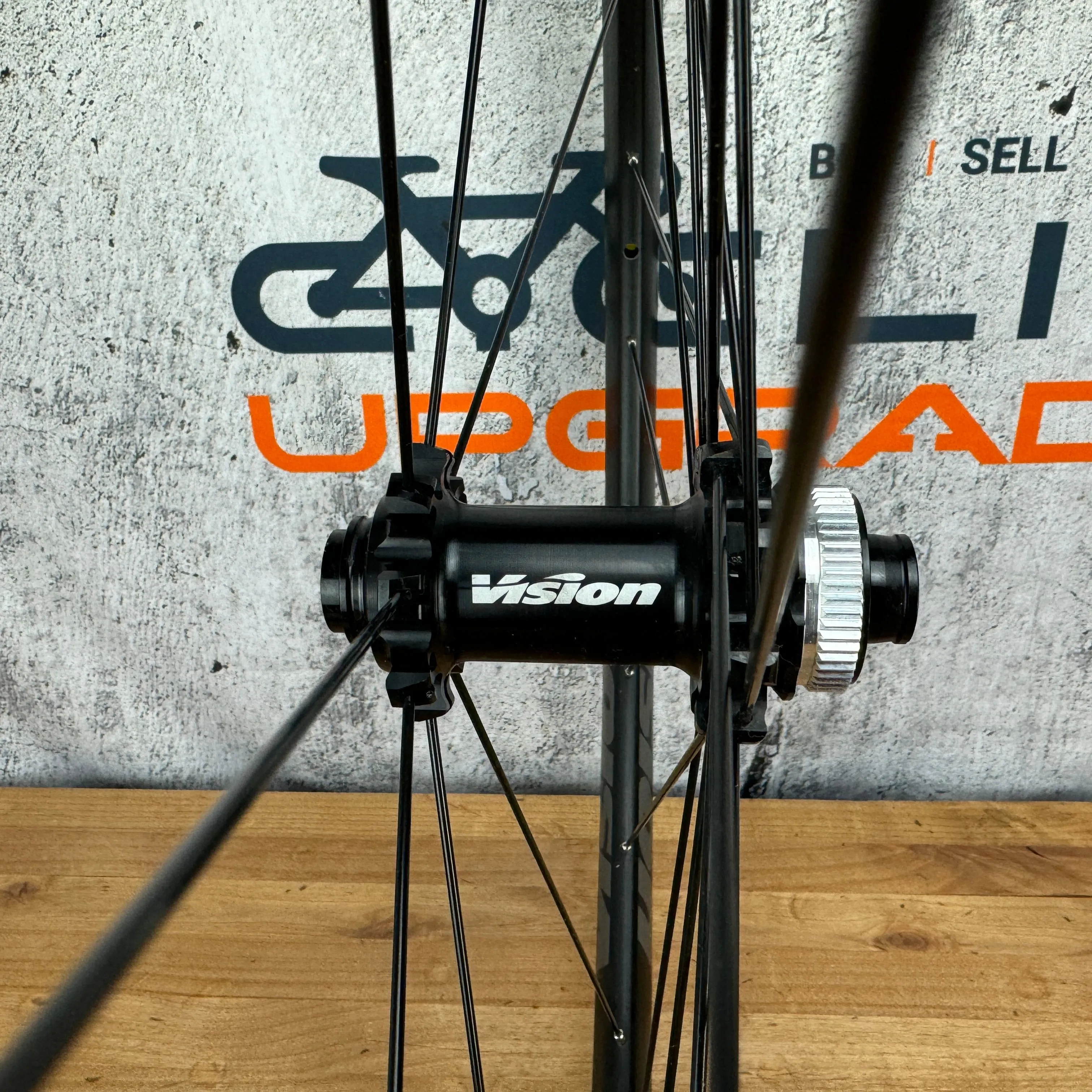 Vision Team 30 Alloy Tubeless Center Lock Disc Brake Wheelset 700c 1869g
